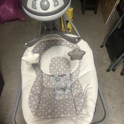 Graco Simple Sway Infant Baby Swing, 5.5 - 30 lb., Abbington 