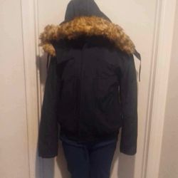 In Excellent Condition Women’s Jacket Size Medium 