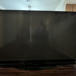 85in Mitsubishi Tv
