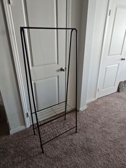 Wardrobe rack for tops