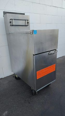 Frymaster Commercial Natural Gas Fryer – Working – $650 OBO