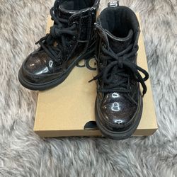 UGG KIDS ROBLEY GLITTER SIZE 11 BOOTS BLACK 1116377K (AUTHENTIC)