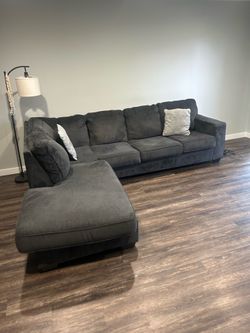 Free Sectional