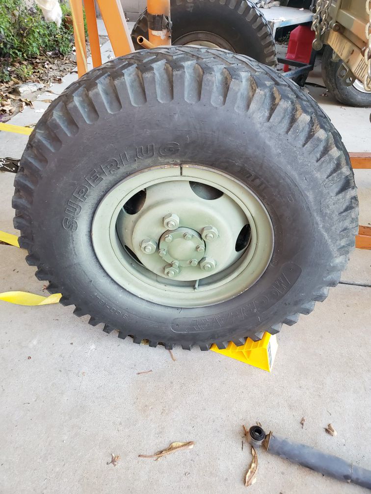 M101 A2 tires/axle
