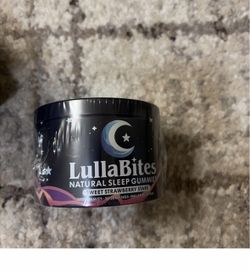 LullaBites Natural Sleep Gummies Sweet Strawberry Stars