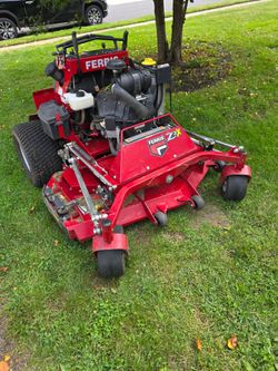 61" ferris Z3X stand on mower 486 hours