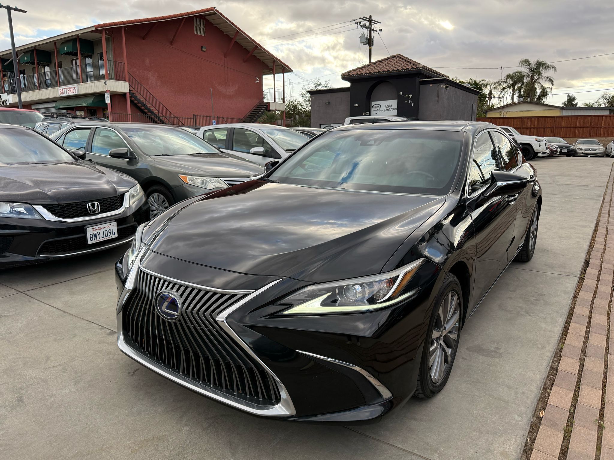2020 Lexus ES 300h