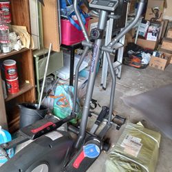 Elliptical and Free Weights Set