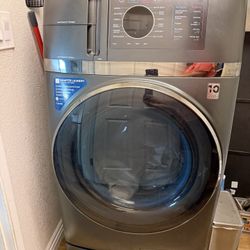 GE Profile Front-Load Washer / Dryer All In One - Pedistal Included