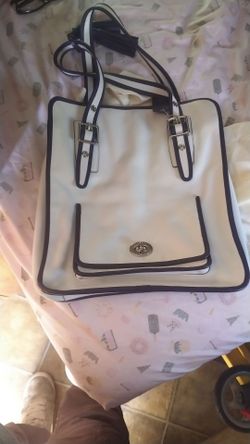COACH White Leather Tote Bag with Navy Trim