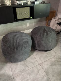 2 x Ottoman