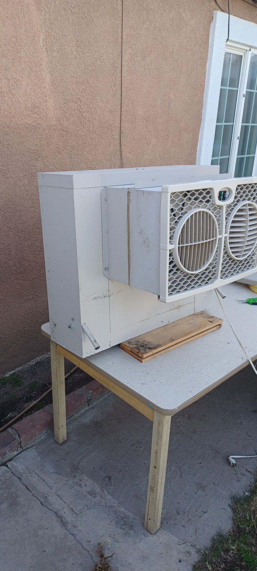 Brisa Swamp Evaporative Cooler