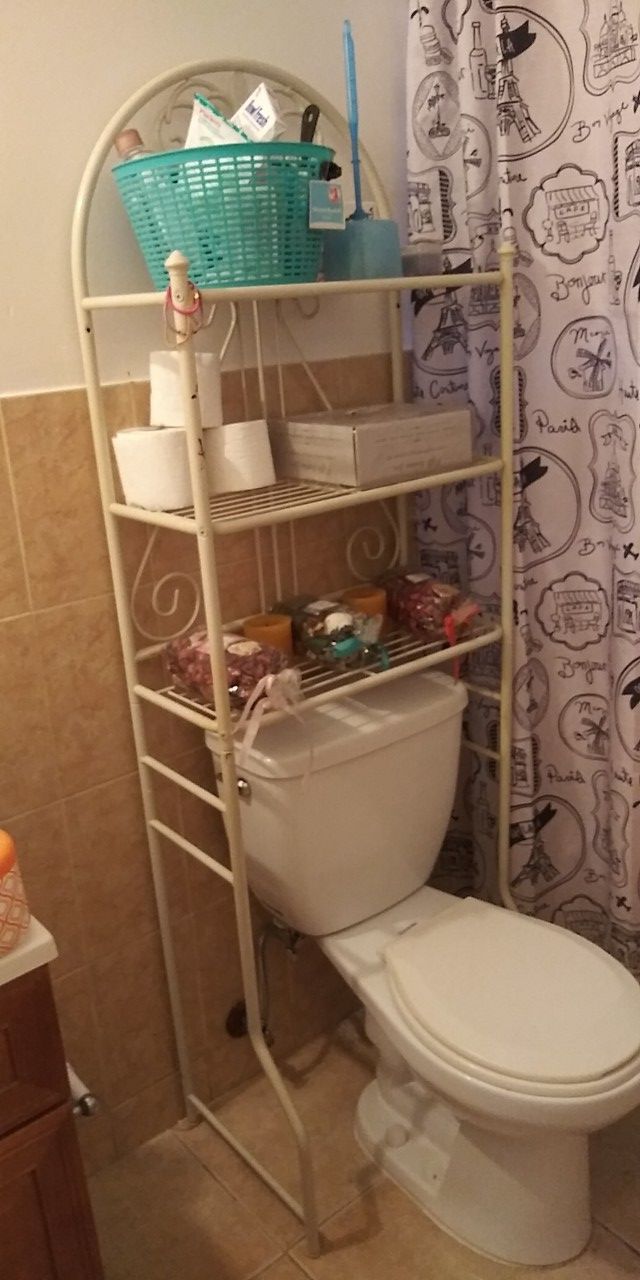 Bathroom shelf