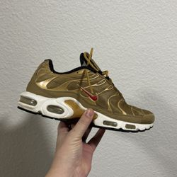 Nike Air max Plus Gold