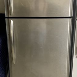 Frigidaire Fridge Refrigerator 