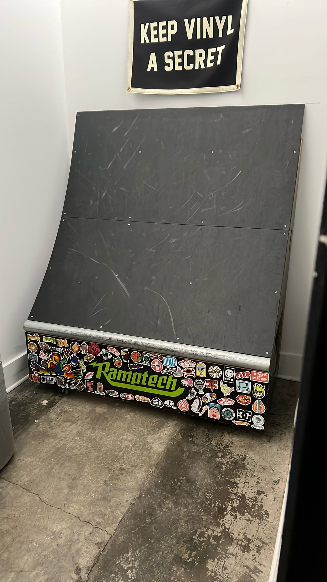 Ramptech 2’x4’ Quarter Pipe!