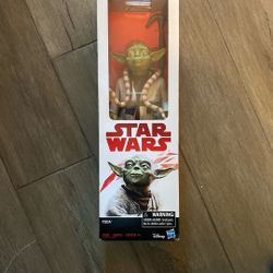 Star Wars: Empire Strikes Back Yoda Figure