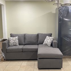 Grey Small Sectional ¡¡BRAND NEW IN STOCK!!