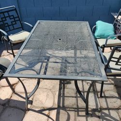Outdoor Table With 4 Chairs