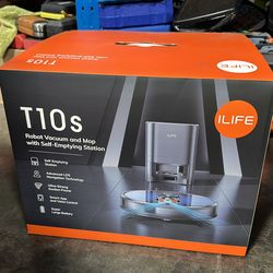 Robot Vacuum and Mop with self-Emptying station