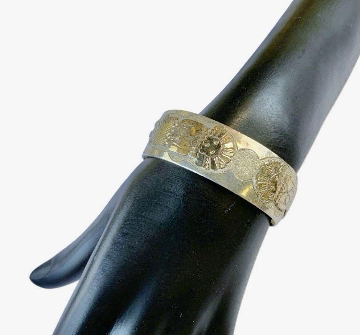 FREE SHIPPING! RICH REEVES NAVAJO SILVER & 10K GOLD ACCENT KACHINA DANCERS CUFF BRACELET 6.25-6.5”