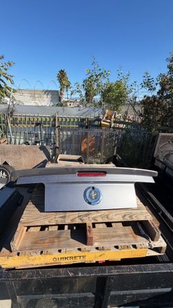 2005-2009 Ford Mustang Trunk Lid