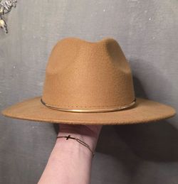 Camel Tan Wide Brim Fedora Hat w/ Gold Metal Trim
