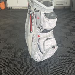 Sun Mountain C-130 Golf bag 