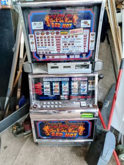 IGT RED HOT 777 TRIPLE DOUBLE