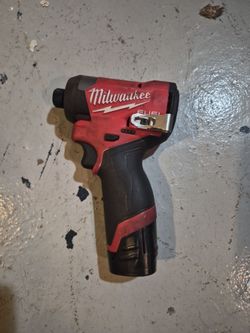 Milwaukee impact driver