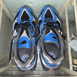 New Balance Blue Chunky Sneakers Size X – Good Condition