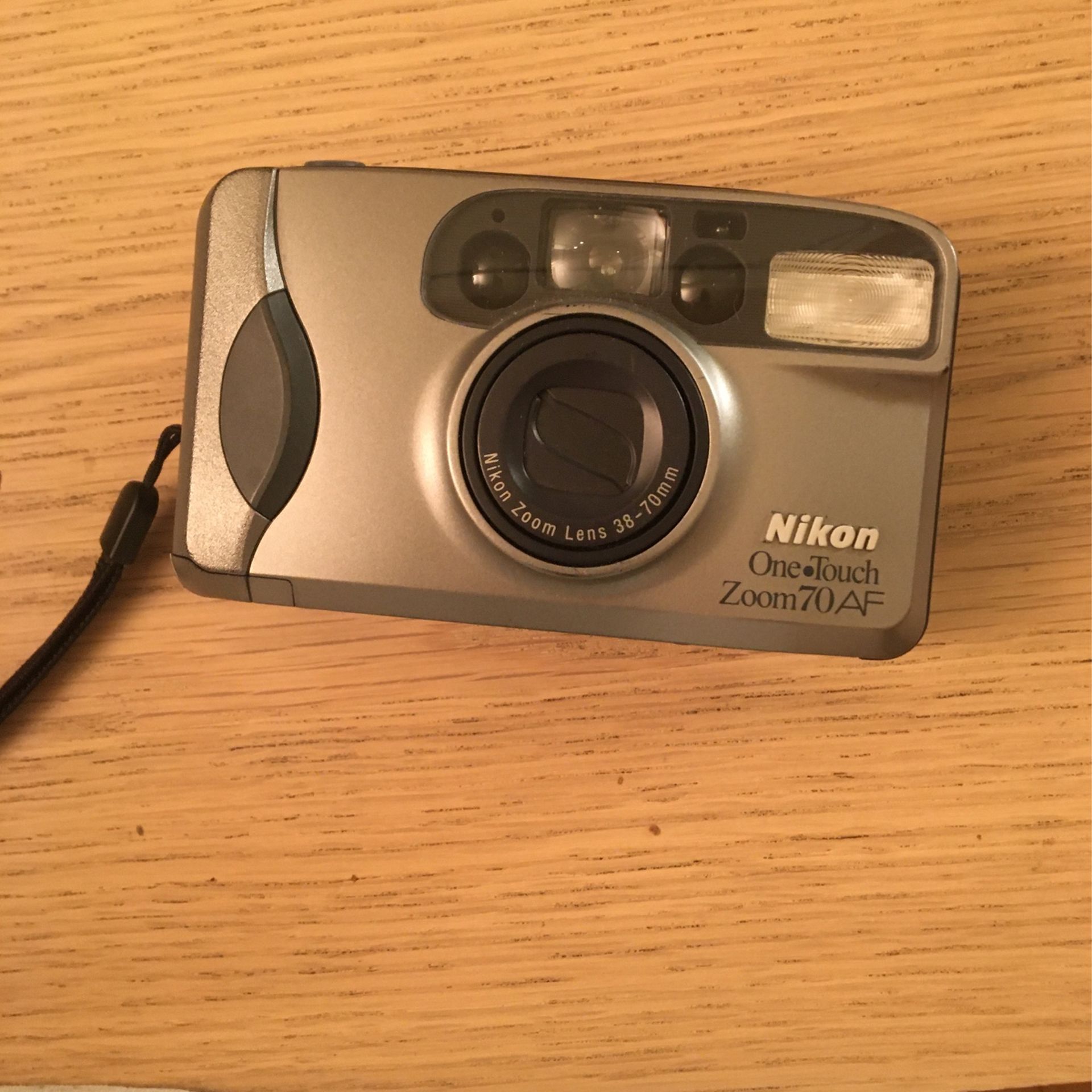 NIKON ONE TOUCH ZOOM 70af