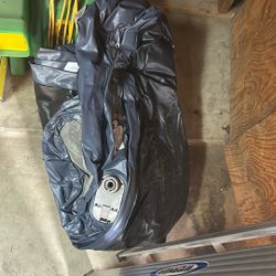 Queen air mattress read Description 