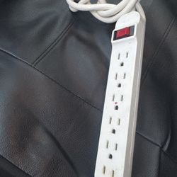 6 OULET PLUG (INDOOR)