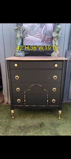 Vintage black 4/drawer wood dresser