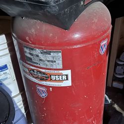 Compressor  25 gallon 