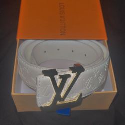 Louis Vuitton Lv Belt Size 32-34(Read Description)