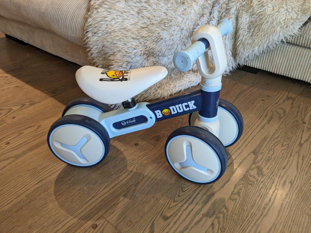 B duck Toddler bike