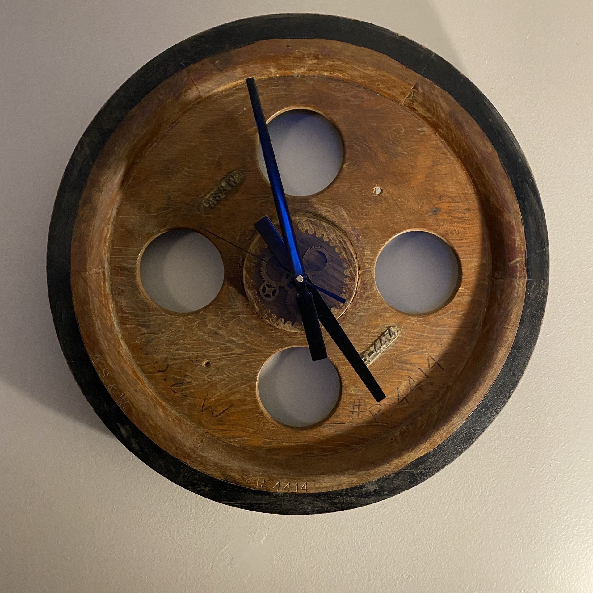 Unique clock