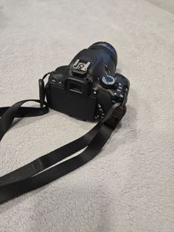 Camera EOS Rebel T4i