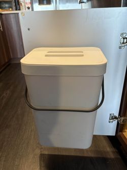 Cabinet Trash Can