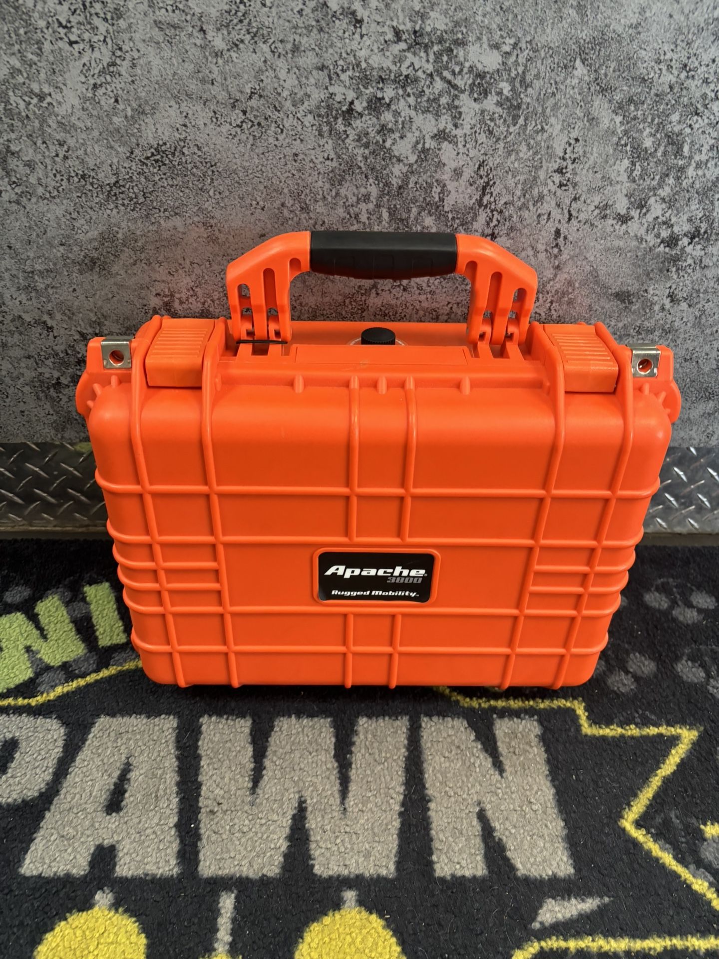 Small Apache Case