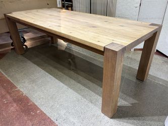 CRATE & BARREL Big Sur 90.5″ White Oak Dining Table