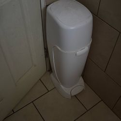 Diaper Genie 