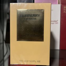Burberry Goddess Perfume 