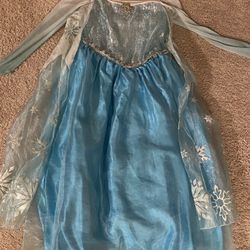 DISNEY Store Elsa Costume Size 7/8