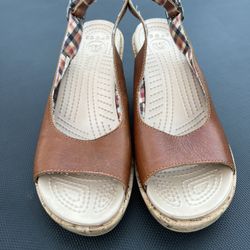 CROCS A-Leigh Cork Wedge Brown Leather Sandals Women’s US Size 9 W