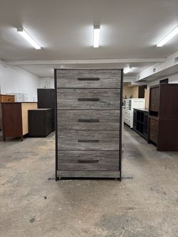 Tall Gray Modern 5 Drawer Dresser Chest
