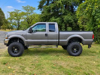 2002 F250 4x4 Short Bed  7.3l  Diesel Manual