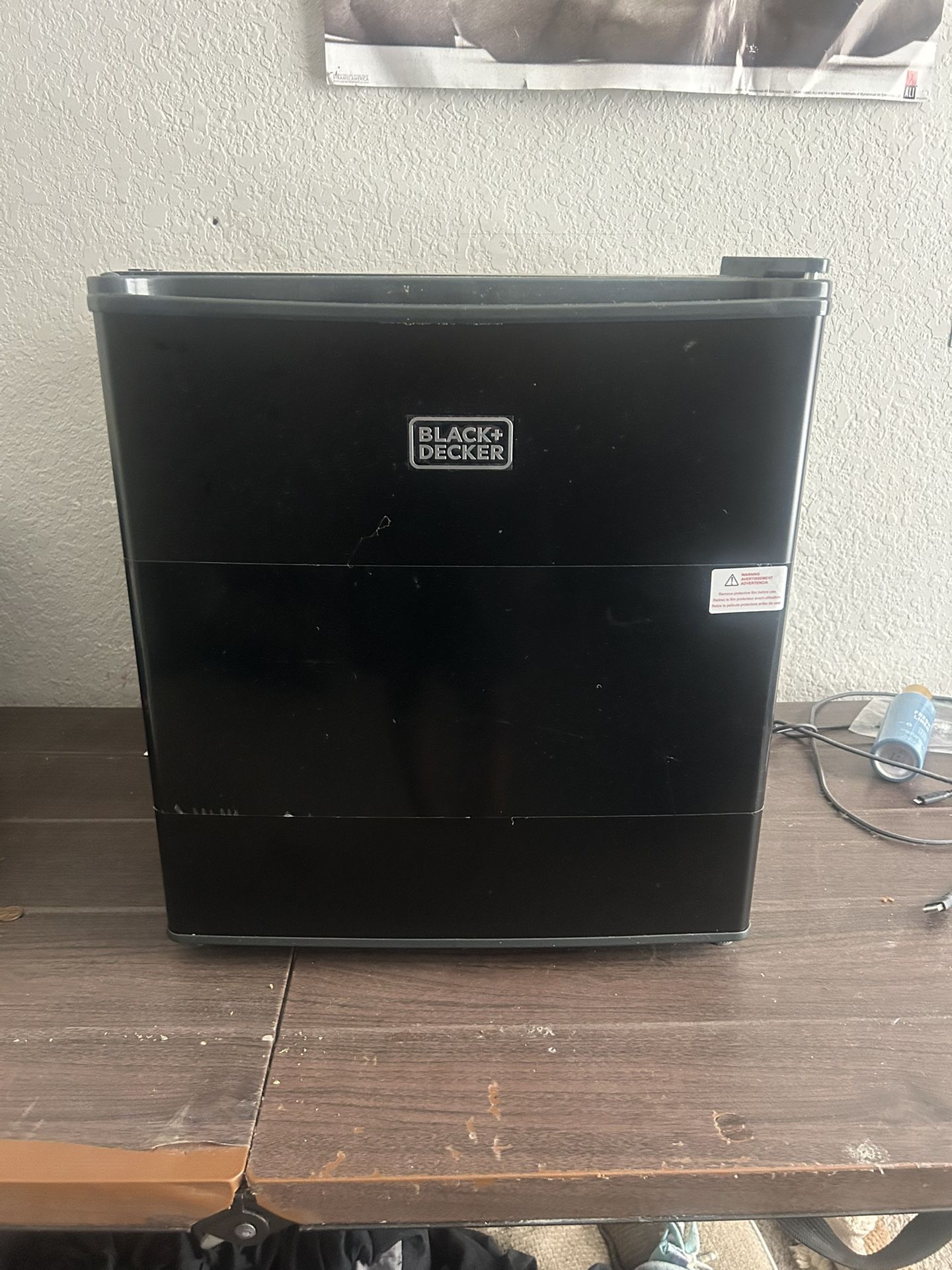 MINI FRIDGE